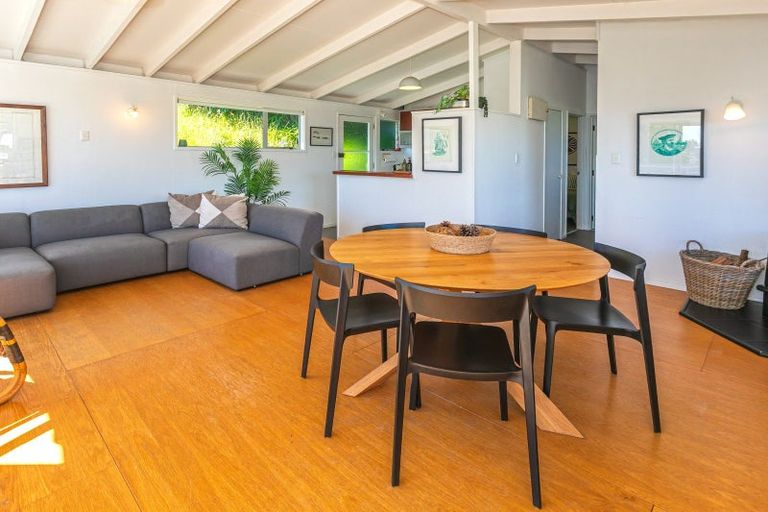 Photo of property in 9 Christine Terrace, Hahei, Whitianga, 3591