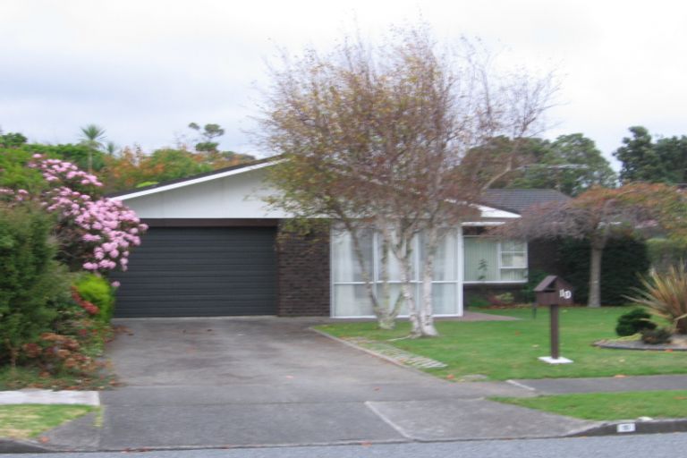 Photo of property in 10 Tawa Street, Waikanae, 5036