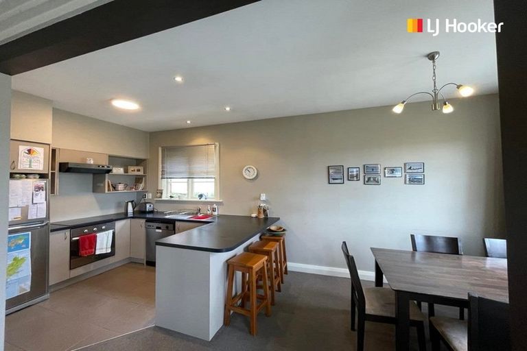 Photo of property in 16 Kirriemuir Street, Maryhill, Dunedin, 9011