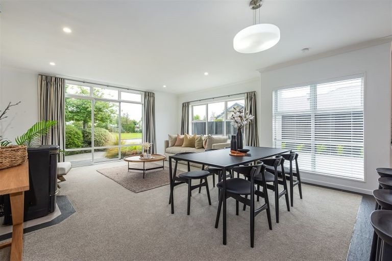 Photo of property in 28 James Hight Drive, Halswell, Christchurch, 8025