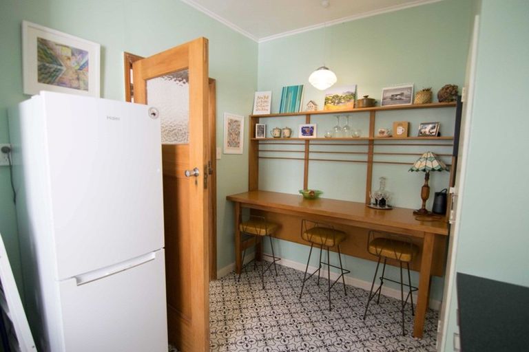 Photo of property in 2/332 Tinakori Road, Thorndon, Wellington, 6011