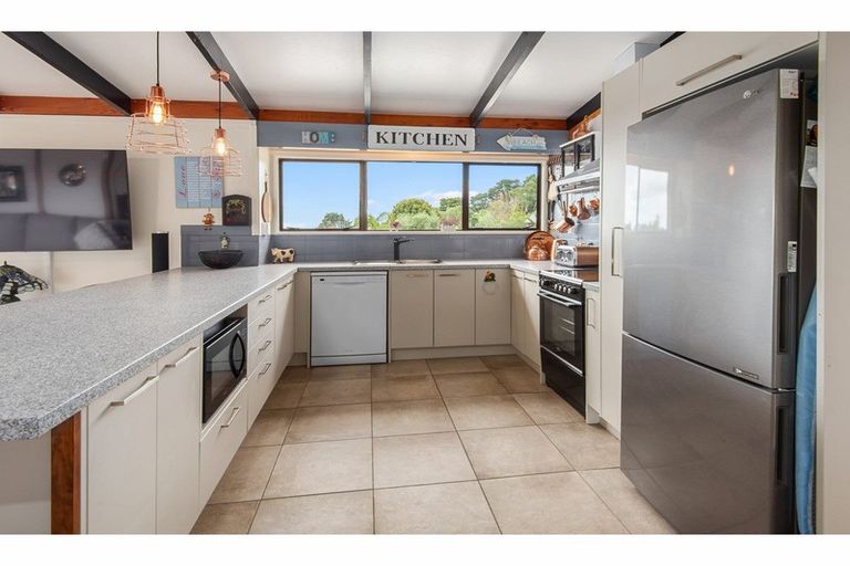 Photo of property in 8b Granfield Place, Te Kamo, Whangarei, 0112