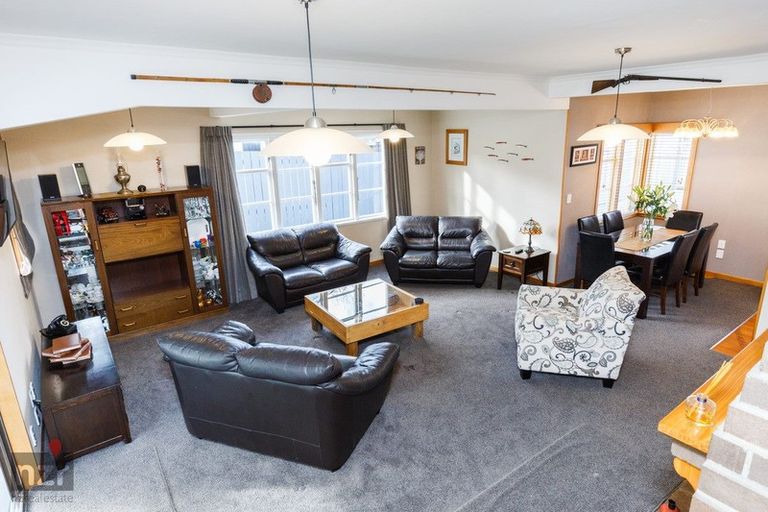 Photo of property in 19 Wellesley Street, Feilding, 4702