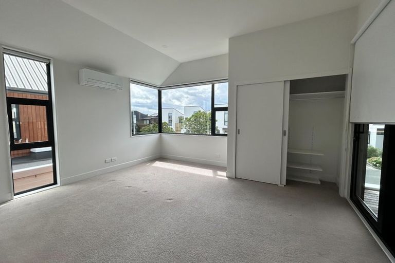 Photo of property in 8 Nevill Road, Hobsonville, Auckland, 0616