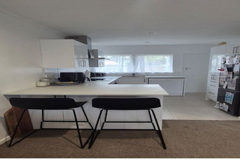 Photo of property in 2/58 Gardner Avenue, New Lynn, Auckland, 0600