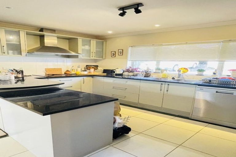 Photo of property in 63b Seabrook Avenue, New Lynn, Auckland, 0600