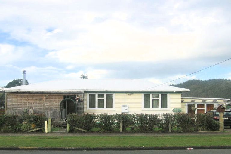 Photo of property in 16 Holmes Avenue, Otangarei, Whangarei, 0112