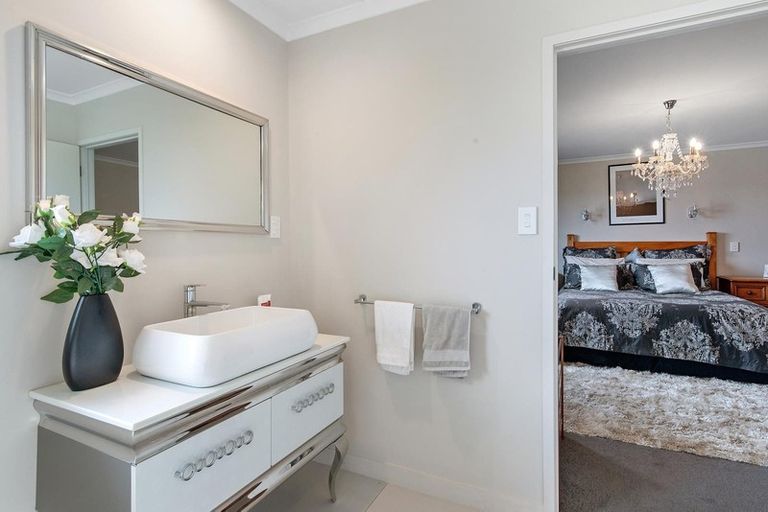 Photo of property in 32 Port Albert Road, Wellsford, 0900