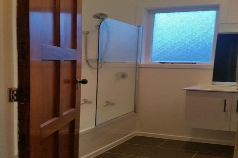 Photo of property in 19 Roberts Street, Epuni, Lower Hutt, 5011