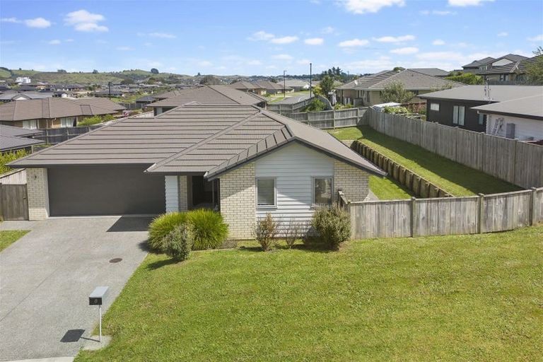 Photo of property in 8 Muirhill Place, Pokeno, 2402
