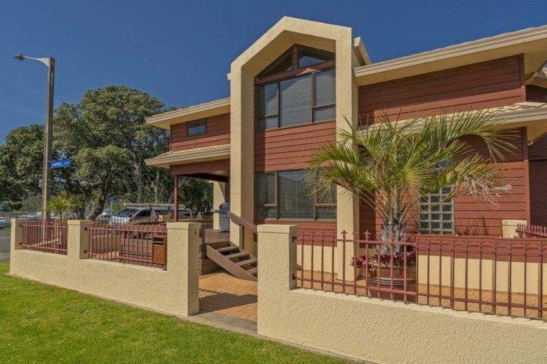 Photo of property in 8 Victoria Street, Whitianga, 3510