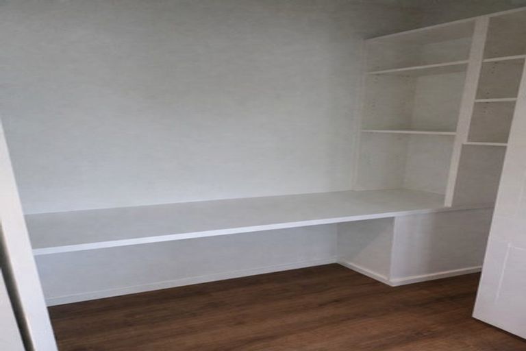 Photo of property in 2 Ensors Road, Opawa, Christchurch, 8023