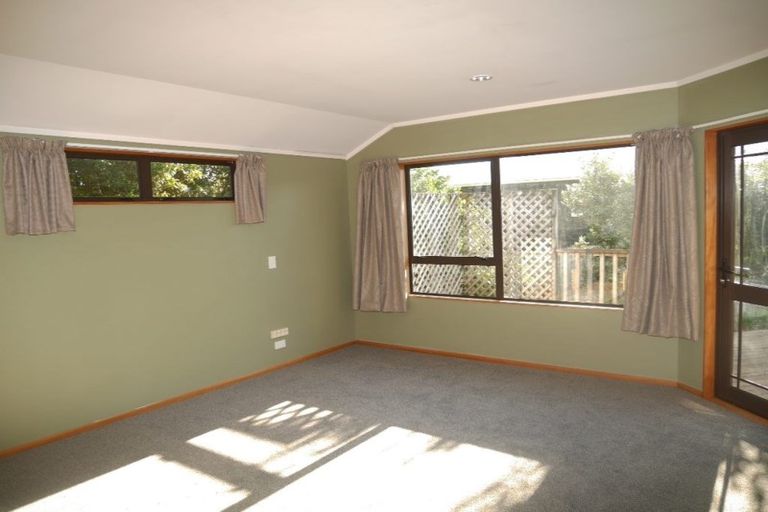 Photo of property in 20 Ngaio Road, Raumati Beach, Paraparaumu, 5032