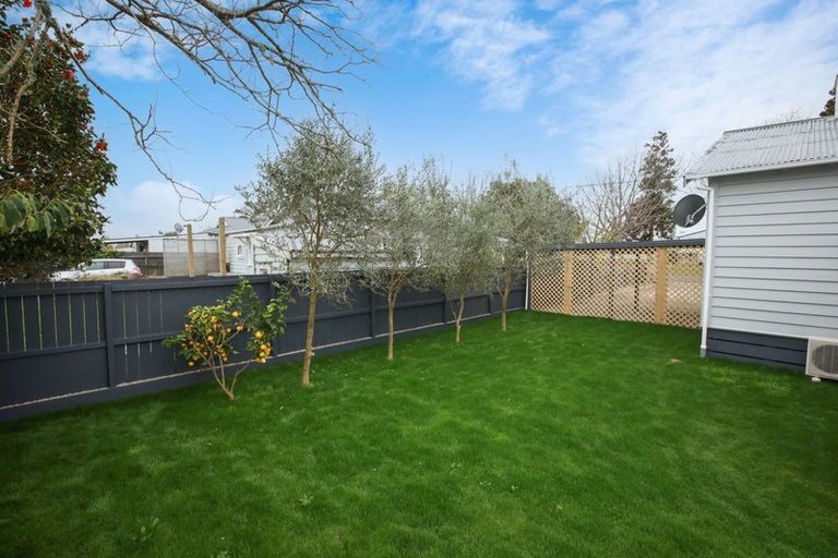 Photo of property in 16 Pukeko Street, Frankton, Hamilton, 3204