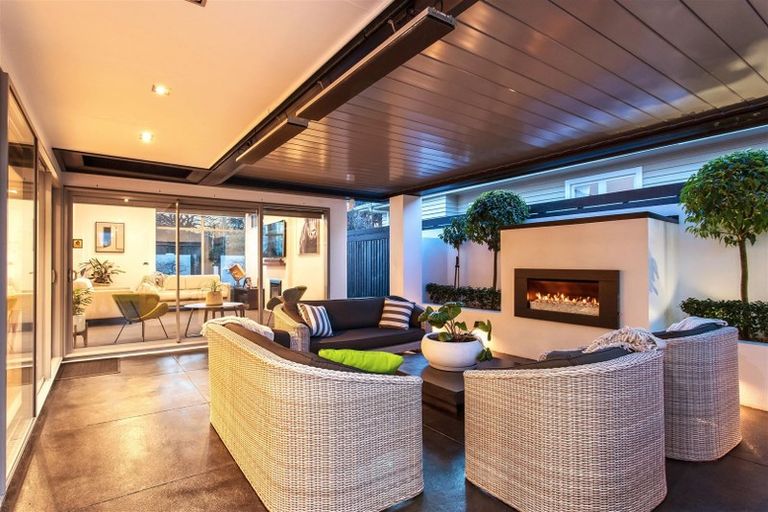 Photo of property in 19a Kahu Road, Fendalton, Christchurch, 8041