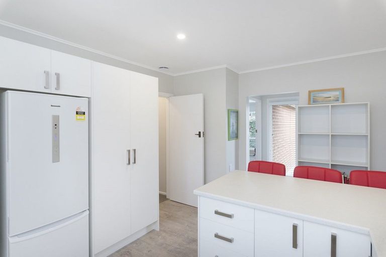Photo of property in 1a Leybourne Avenue, Waikanae, 5036