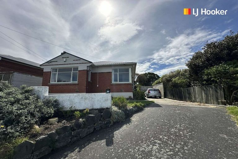 Photo of property in 141 Tomahawk Road, Andersons Bay, Dunedin, 9013