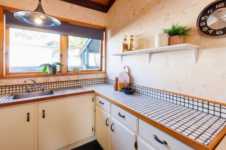 Photo of property in 187 Amberley Avenue, Highbury, Palmerston North, 4412