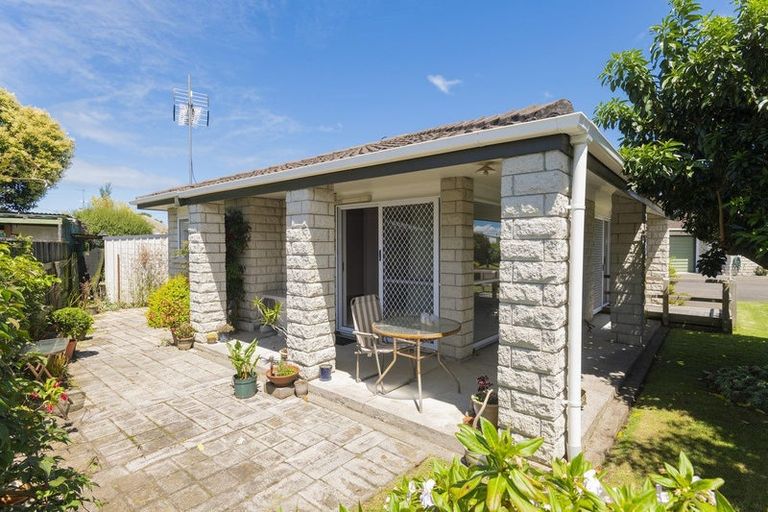 Photo of property in 12b Goldsmith Street, Elgin, Gisborne, 4010