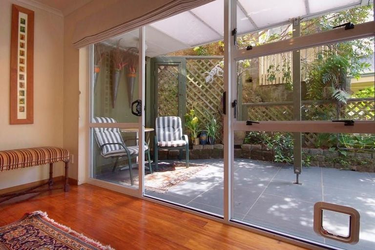 Photo of property in 42 Honiana Te Puni Street, Aro Valley, Wellington, 6021