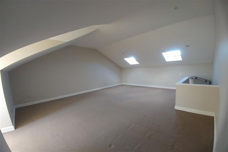 Photo of property in 10 Leneford Drive, East Tamaki, Auckland, 2013