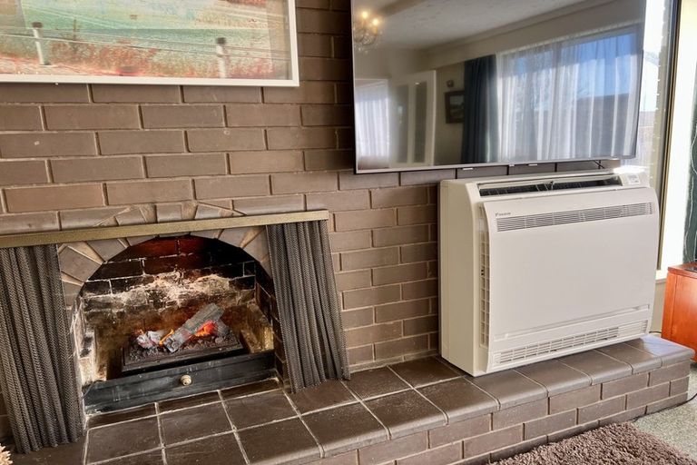 Photo of property in 24 Falcon Street, Newfield, Invercargill, 9812