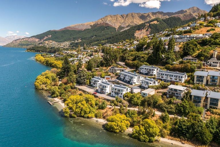 Photo of property in 247 Frankton Road, Queenstown, 9300