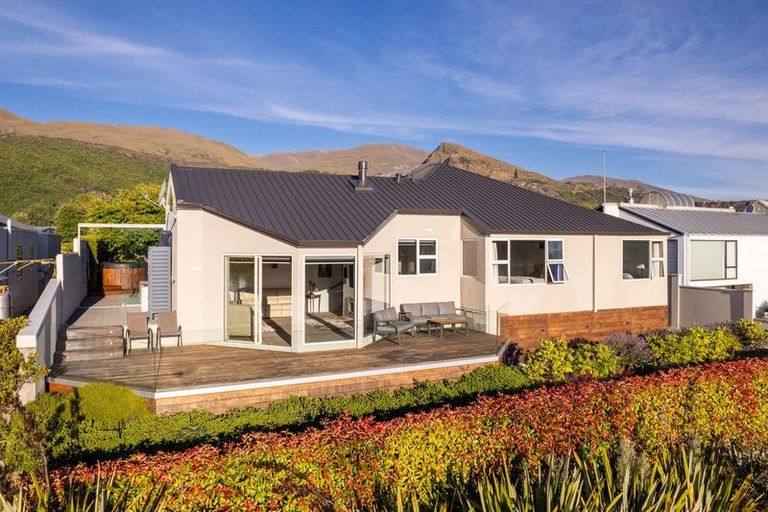 Photo of property in 13 Shaw Street, Arrowtown, 9302