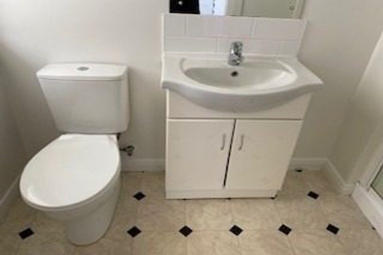 Photo of property in 10 Claudelands Road, Hamilton East, Hamilton, 3216