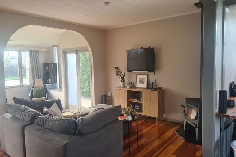 Photo of property in 64 Brandon Street, Featherston, 5710