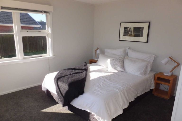 Photo of property in 2 Longmuir Street, Ilam, Christchurch, 8041