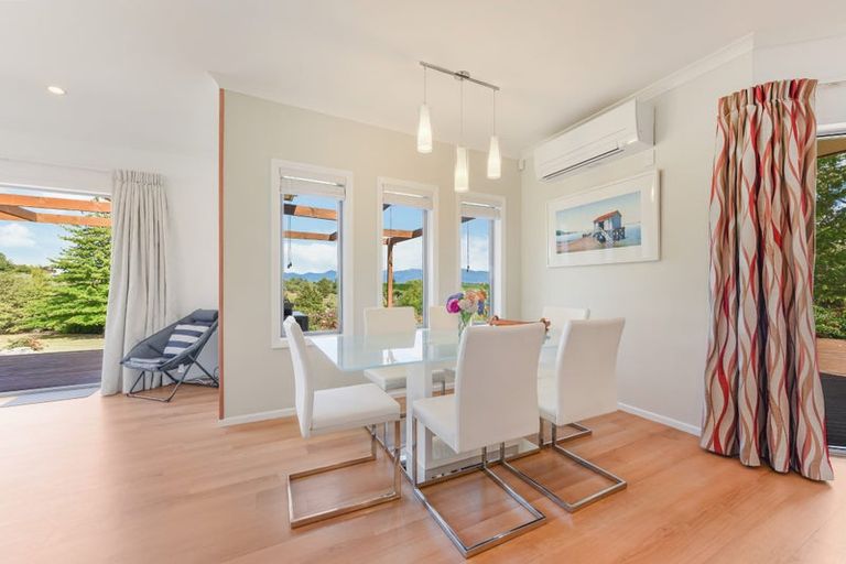 Photo of property in 457 Old Coach Road, Upper Moutere, 7173