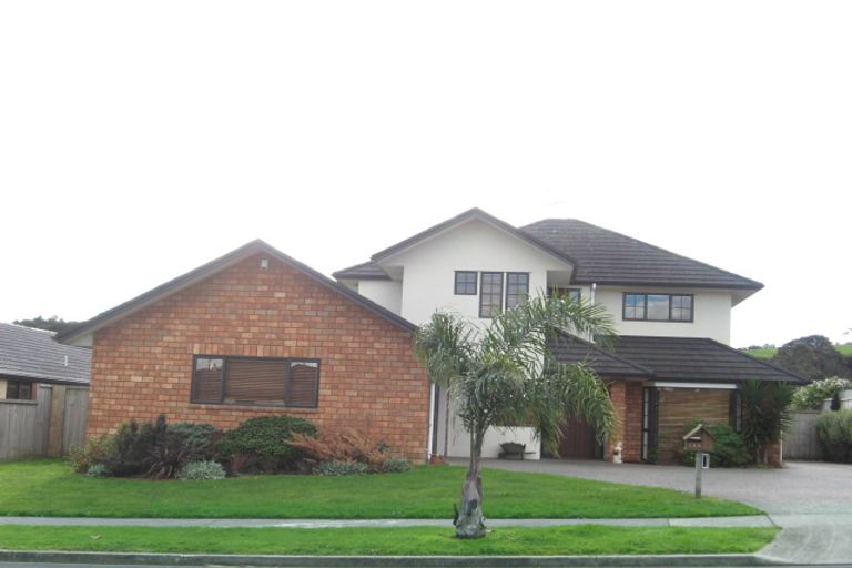 Photo of property in 198 Charles Prevost Drive, The Gardens, Auckland, 2105