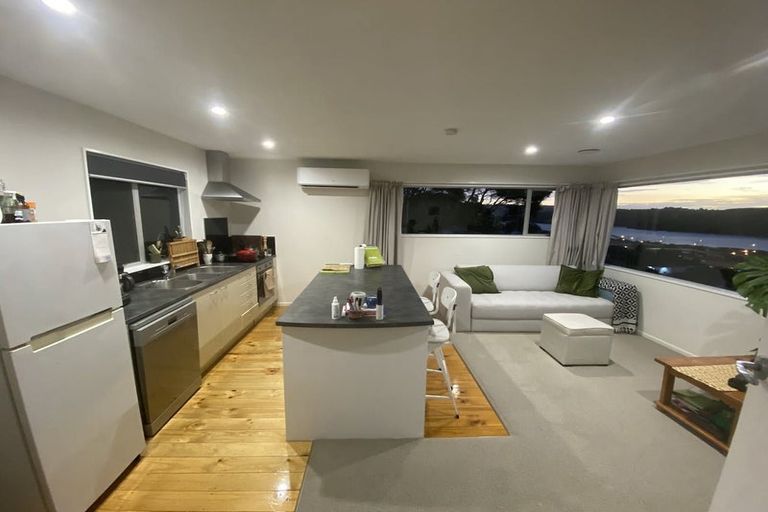 Photo of property in 26 Kiriwai Road, Paremata, Porirua, 5024