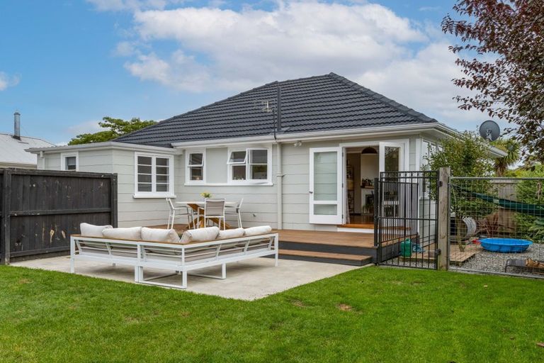 Photo of property in 36 Oakland Street, Northcote, Christchurch, 8052