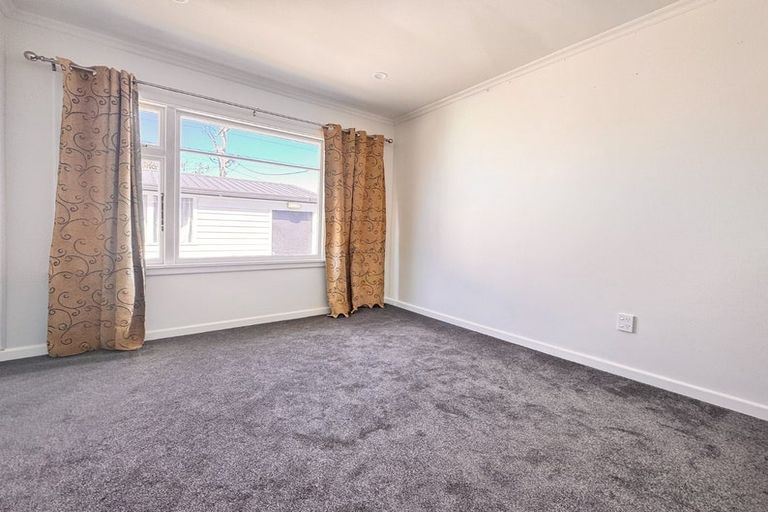 Photo of property in 168a Springs Road, Hornby, Christchurch, 8042
