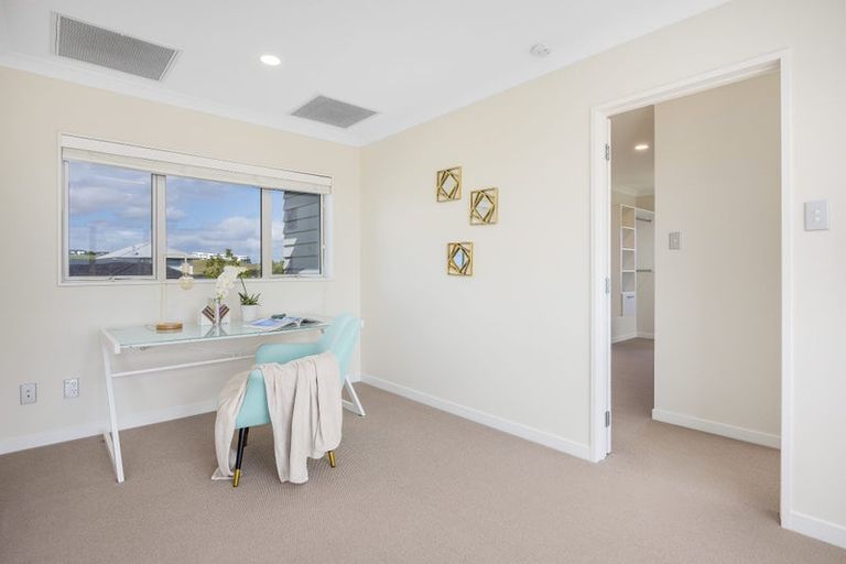 Photo of property in 5 Greyfort Road, Silverdale, 0932