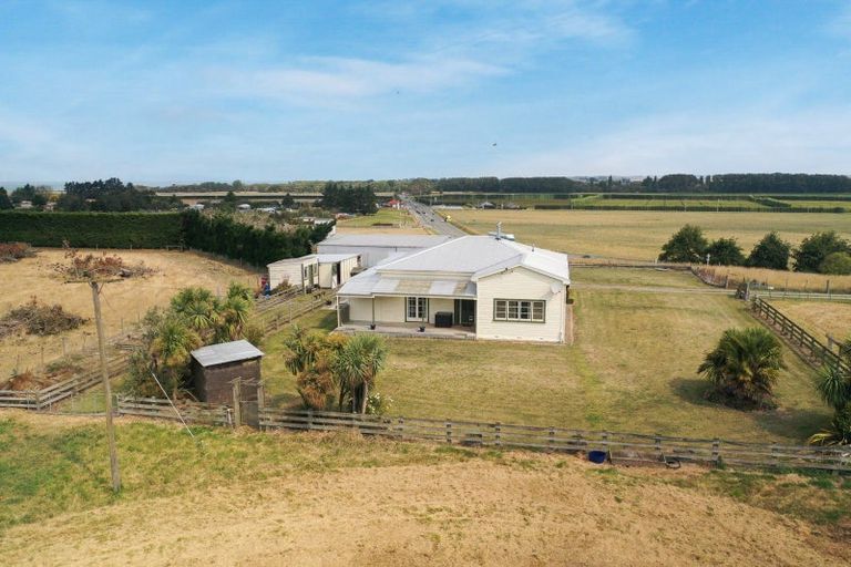 Photo of property in 879 Timaru-pareora Highway, Pareora, 7971