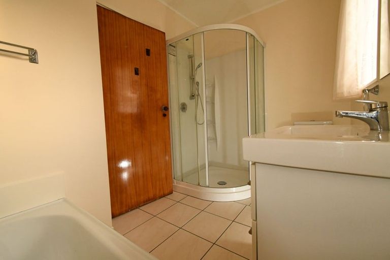 Photo of property in 16 Wilson Grove, Normandale, Lower Hutt, 5010