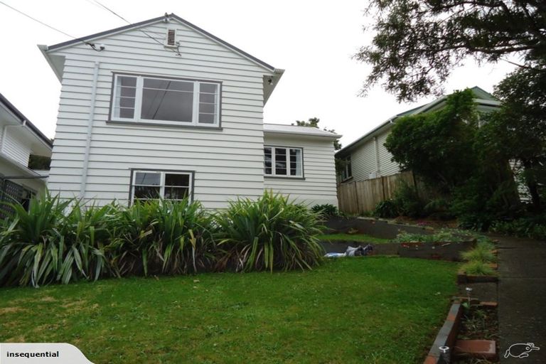 Photo of property in 7 Seaforth Terrace, Karori, Wellington, 6012