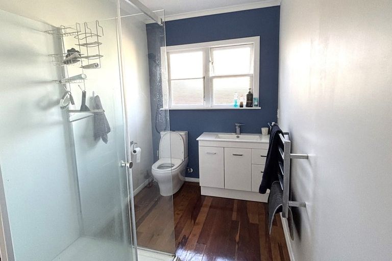 Photo of property in 49 Sheffield Street, Awapuni, Palmerston North, 4412