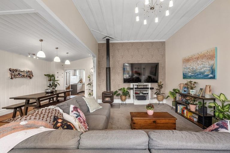 Photo of property in 1a Captain Street, Helensville, 0800