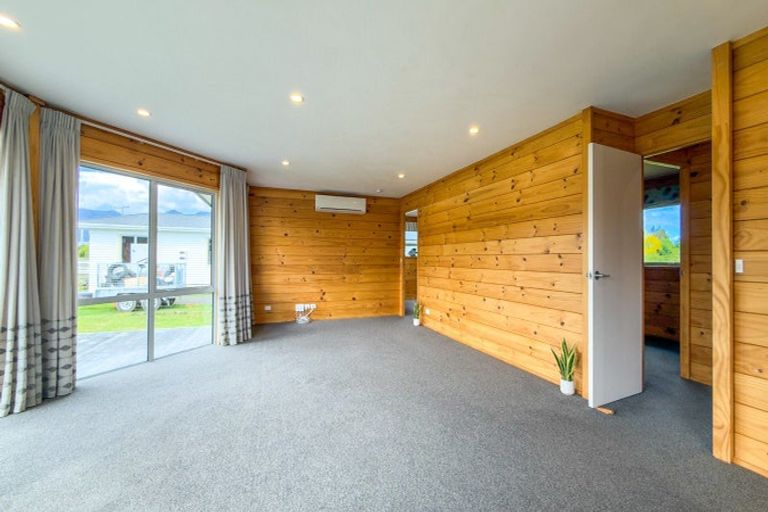 Photo of property in 17 Station Road, Puriri, Thames, 3578