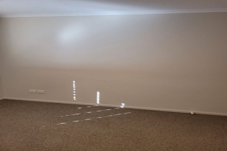 Photo of property in 57b Sabulite Road, Kelston, Auckland, 0602