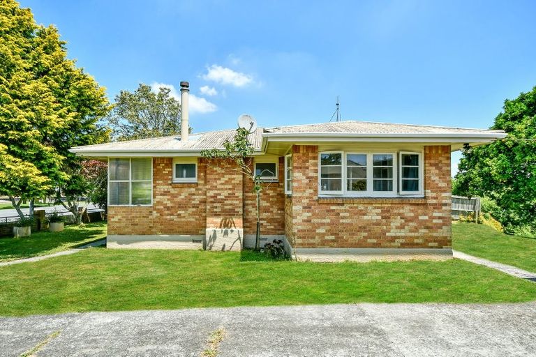 Photo of property in 222 Great South Road, Huntly, 3700