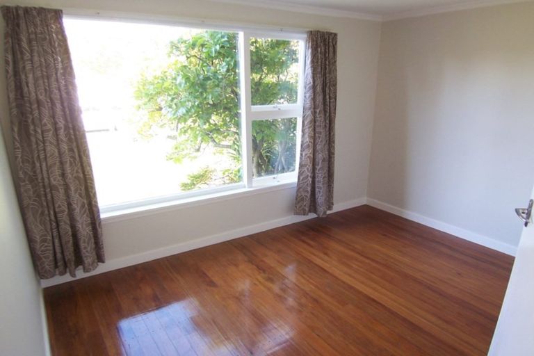 Photo of property in 279 Avonhead Road, Avonhead, Christchurch, 8042