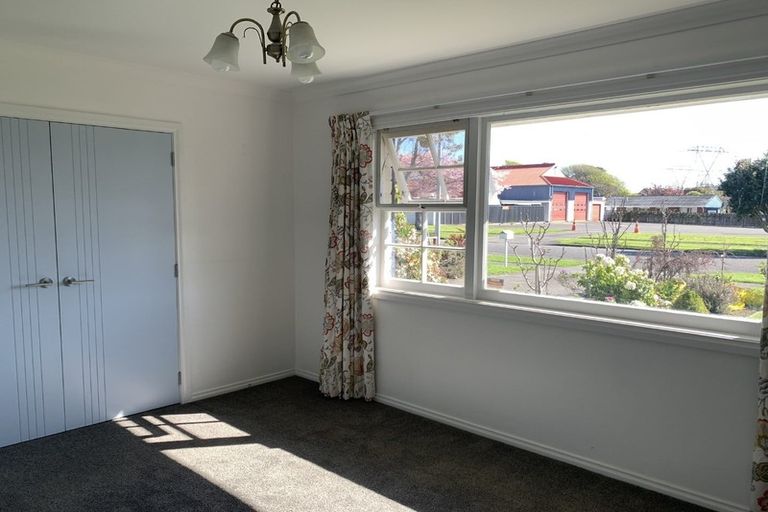 Photo of property in 5 Windsor Avenue, Waikanae, 5036