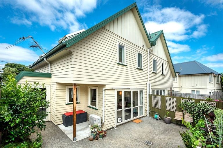 Photo of property in 35 Austin Street, Sydenham, Christchurch, 8023