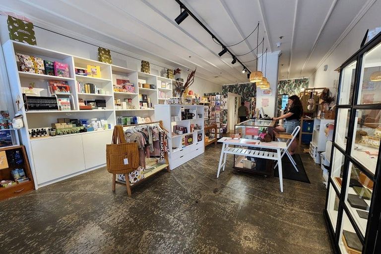 Photo of property in The Wellington Suites, 892/233 Cuba Street, Te Aro, Wellington, 6011