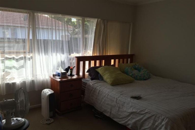 Photo of property in 2/34 Woolfield Road, Papatoetoe, Auckland, 2025